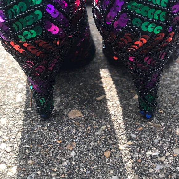 IMPO Vintage Beaded Sequins Pointy Toe Pumps - Picture 4 of 8